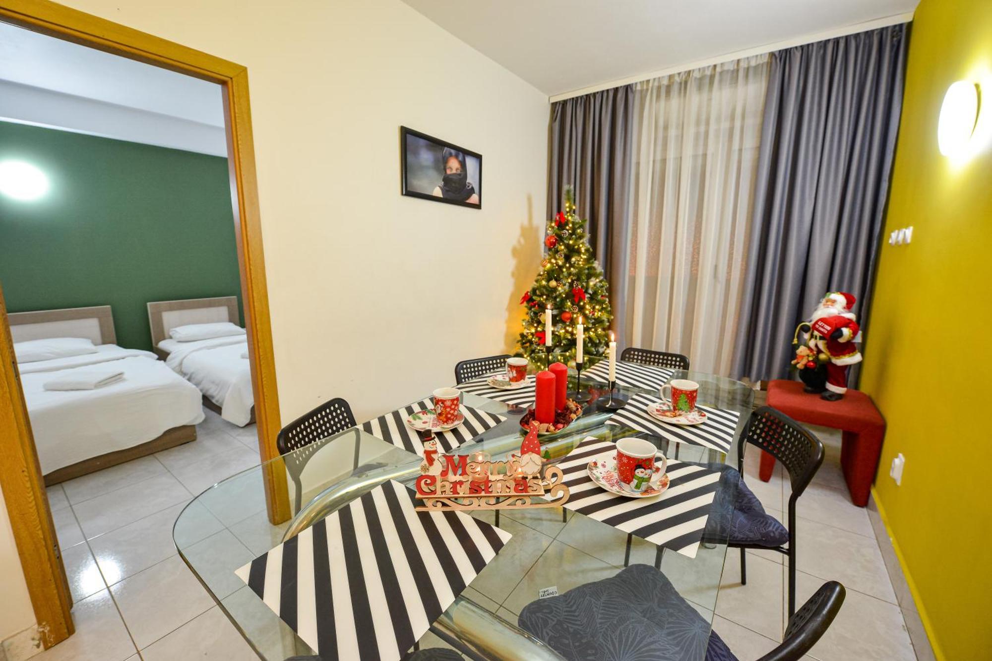 The Lincoln Suites - Central Shabbat Friendly Apartments Bucarest Exterior foto