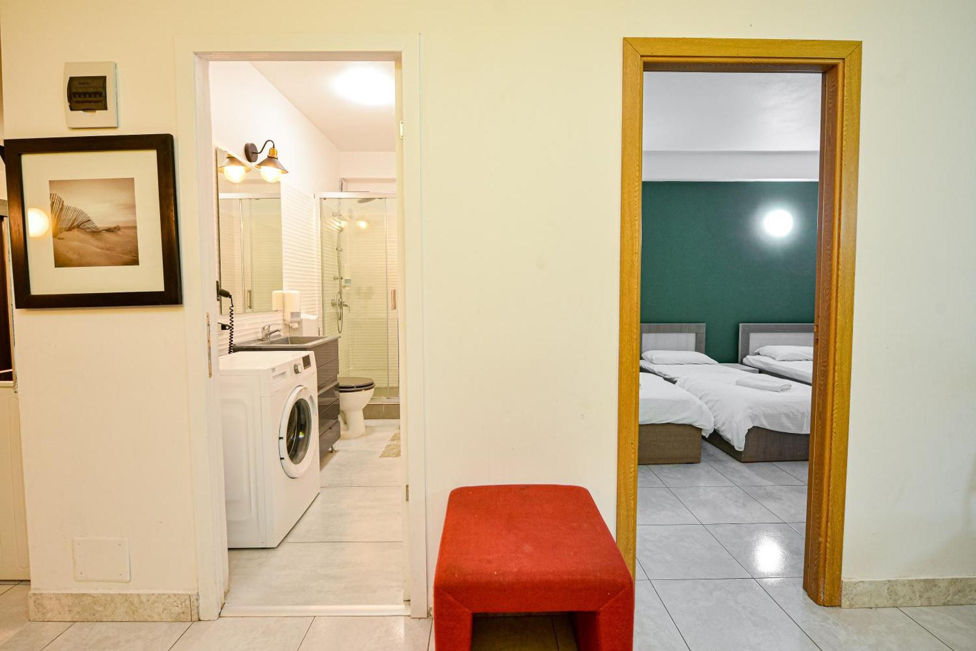 The Lincoln Suites - Central Shabbat Friendly Apartments Bucarest Exterior foto